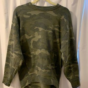 Camo sweatshirt
